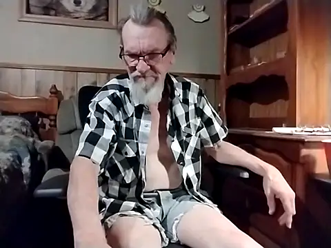 Snapshot of Aldick68 chatting on February 23, 6:49 am Aldick68 online show from February 23, 6:49 am