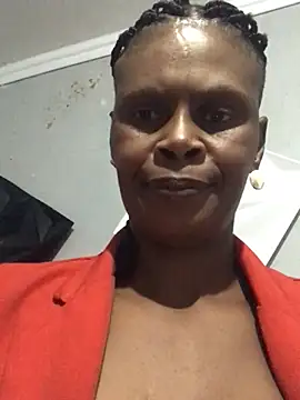 Snapshot of TALLSWATIBIACH chatting on March 8, 6:37 pm TALLSWATIBIACH online show from March 8, 6:37 pm