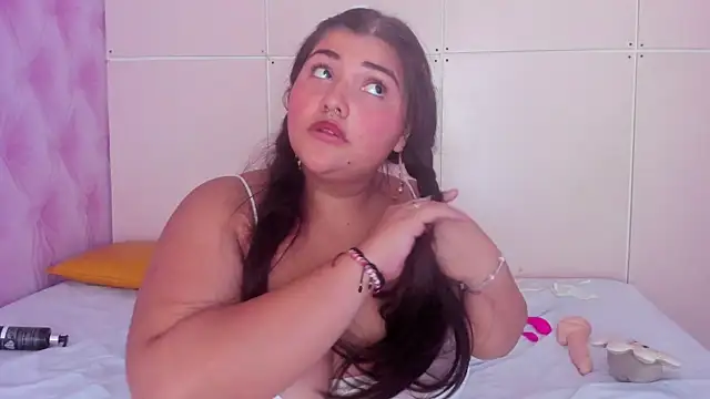 TaniaBellini online show from February 21, 3:54 pm