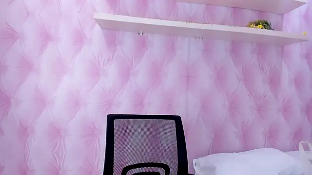 TaniaBellini online show from February 5, 12:17 pm