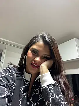 EmmySweett2 online show from March 18, 1:57 pm