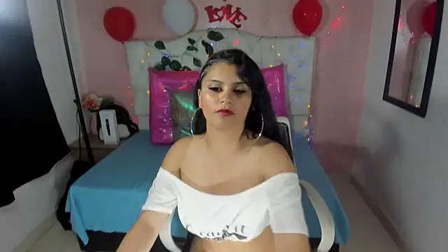 Snapshot of EmmySweett2 chatting on March 5, 6:45 pm EmmySweett2 online show from March 5, 6:45 pm