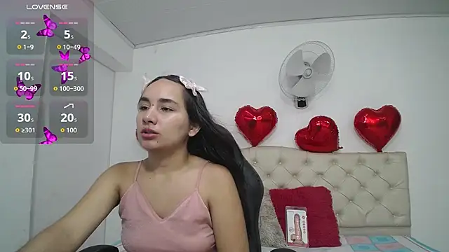 Maylin horny19 online show from October 9, 7:25 pm