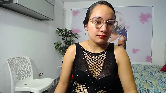 Maylin horny19 online show from April 13, 7:07 pm