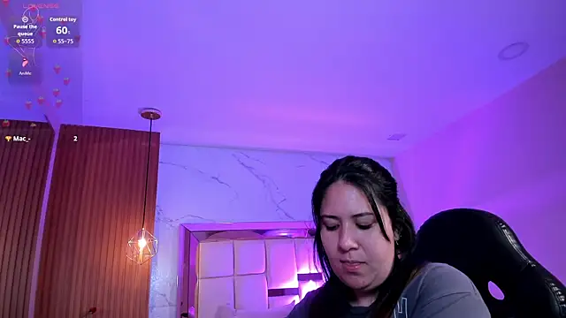 zoes milee online show from February 26, 11:32 am