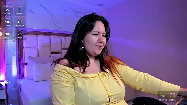 zoes milee online show from March 31, 11:45 am