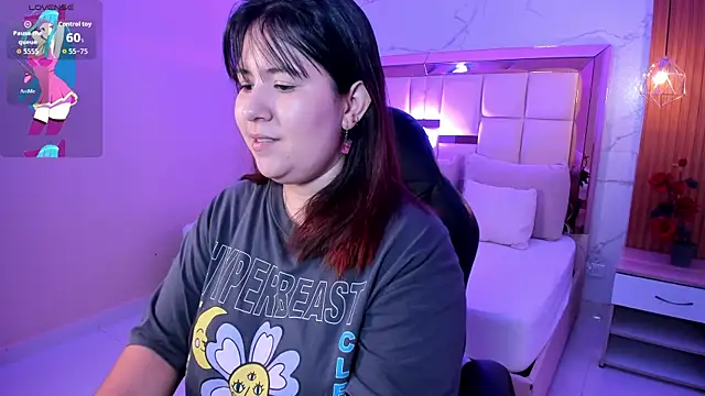 zoes milee online show from December 1, 11:22 am