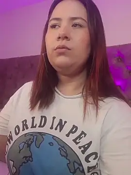 Snapshot of zoes_milee chatting on October 10, 11:44 am zoes milee online show from October 10, 11:44 am