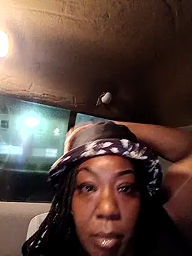 chocolatechipkukky85 online show from February 1, 12:29 am