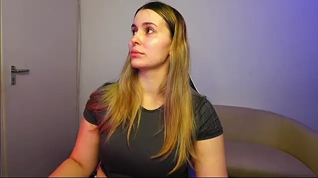 ShyHotNerd online show from October 7, 12:44 am