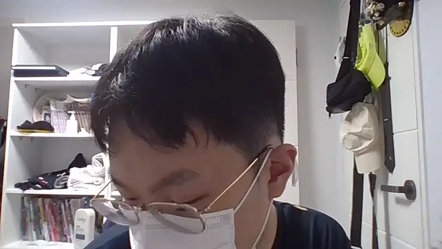 Snapshot of chaycer chatting on March 1, 4:44 pm chaycer online show from March 1, 4:44 pm