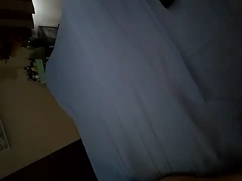 Snapshot of Rzemtsefg chatting on October 5, 10:11 pm Rzemtsefg online show from October 5, 10:11 pm