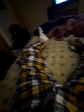 Snapshot of Rzemtsefg chatting on February 4, 10:10 am Rzemtsefg online show from February 4, 10:10 am