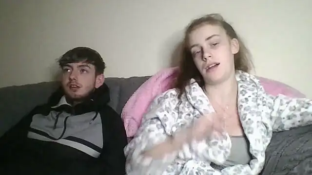 VioletxBlue online show from January 10, 11:11 pm