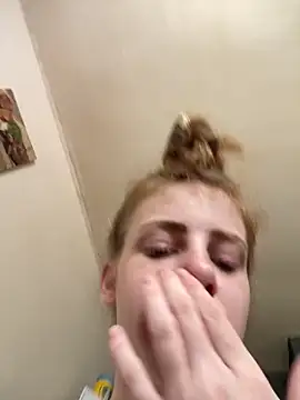 VioletxBlue online show from June 2, 1:22 pm