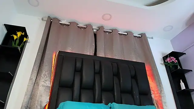 Snapshot of RubiSharqui_ chatting on July 15, 4:25 pm RubiSharqui online show from July 15, 4:25 pm