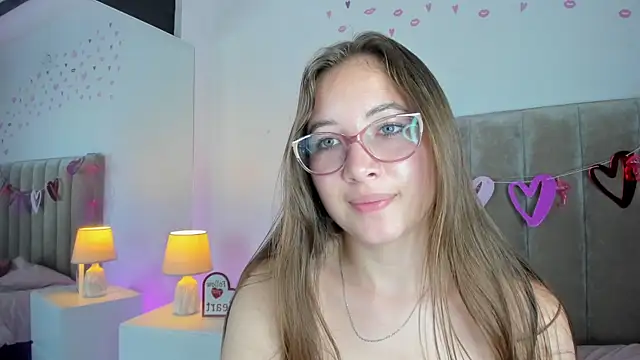 Dahlia Rousse online show from March 23, 7:31 am