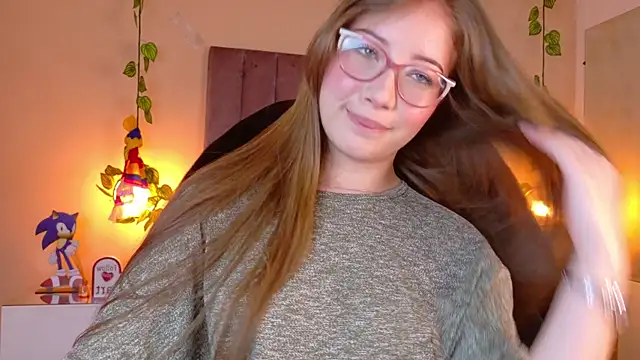 Snapshot of Dahlia_Rousse chatting on June 24, 6:12 am Dahlia Rousse online show from June 24, 6:12 am