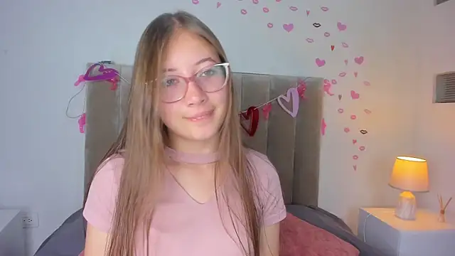 Dahlia Rousse online show from March 15, 7:59 pm