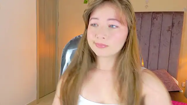 Dahlia Rousse online show from February 21, 1:57 pm