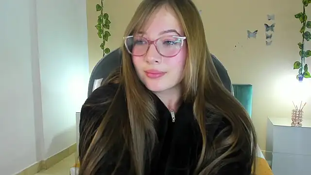 Dahlia Rousse online show from December 20, 1:41 am