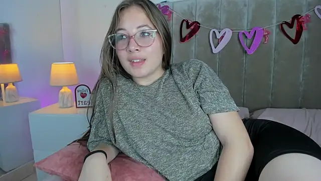 Dahlia Rousse online show from March 23, 1:20 am