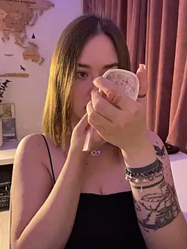 Snapshot of gi_grahams chatting on December 15, 6:58 pm gi grahams online show from December 15, 6:58 pm