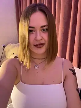 Snapshot of gi_grahams chatting on December 4, 6:18 pm gi grahams online show from December 4, 6:18 pm