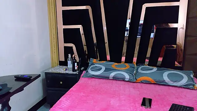 Snapshot of SolEvanss chatting on October 25, 3:34 pm SolEvanss online show from October 25, 3:34 pm