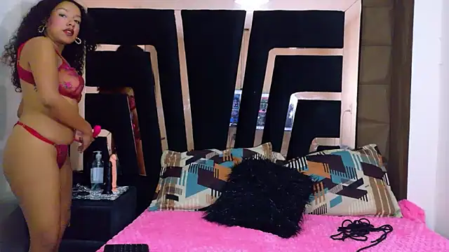 Snapshot of SolEvanss chatting on November 11, 1:39 pm SolEvanss online show from November 11, 1:39 pm