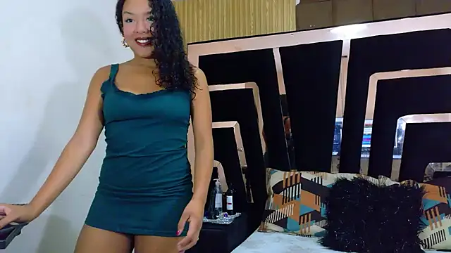 Snapshot of SolEvanss chatting on November 4, 4:33 pm SolEvanss online show from November 4, 4:33 pm