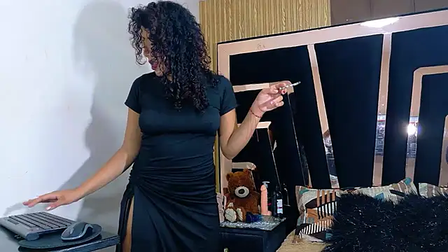 SolEvanss online show from September 24, 1:17 pm