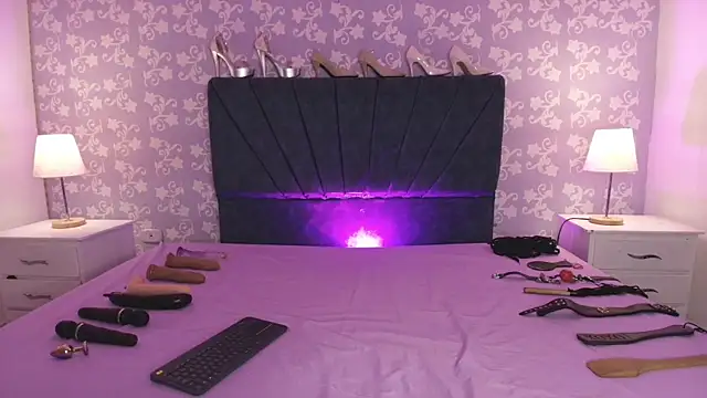 SalomeSimonz online show from June 7, 7:41 pm