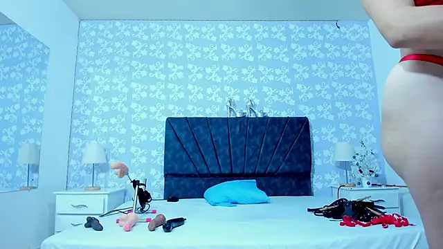 SalomeSimonz online show from December 3, 7:24 pm