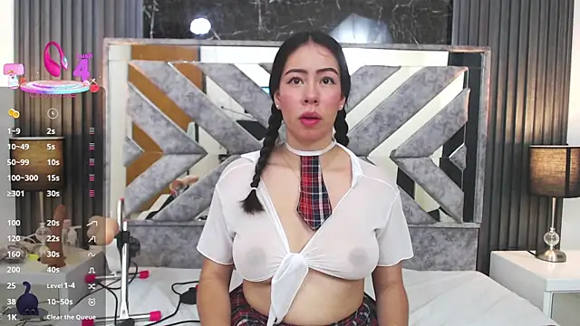 SalomeSimonz online show from November 7, 8:13 pm