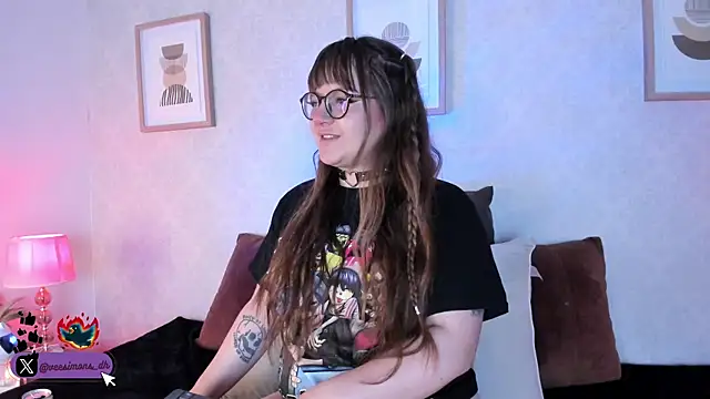 Snapshot of Veronica_simons chatting on September 18, 9:18 pm Veronica simons online show from September 18, 9:18 pm