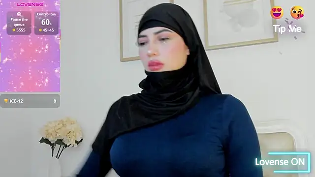 taylorsmiiith  online show from February 17, 3:20 pm