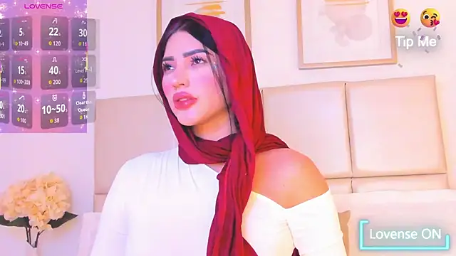 taylorsmiiith  online show from March 7, 7:08 pm