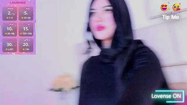 taylorsmiiith  online show from February 28, 1:11 pm