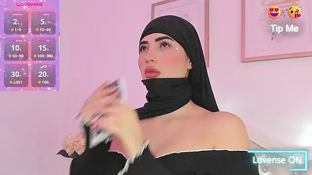 taylorsmiiith  online show from January 17, 7:17 pm