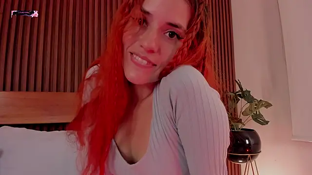 Snapshot of alliss_ginger_ chatting on February 19, 10:07 pm alliss ginger online show from February 19, 10:07 pm