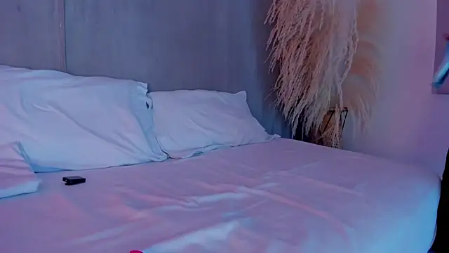 alliss ginger  online show from November 5, 8:45 pm