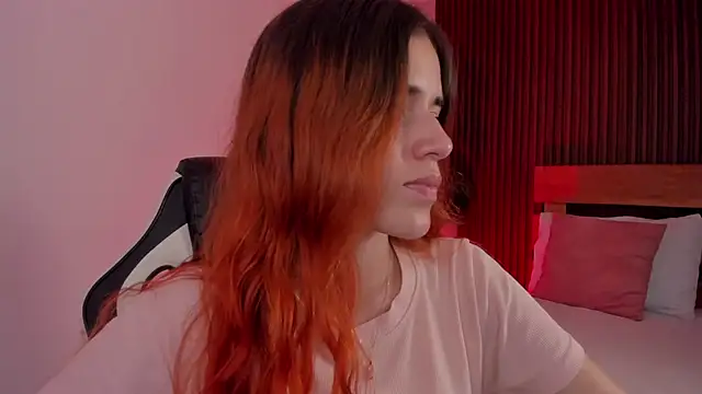 Snapshot of alliss_ginger_ chatting on July 16, 9:34 pm alliss ginger online show from July 16, 9:34 pm