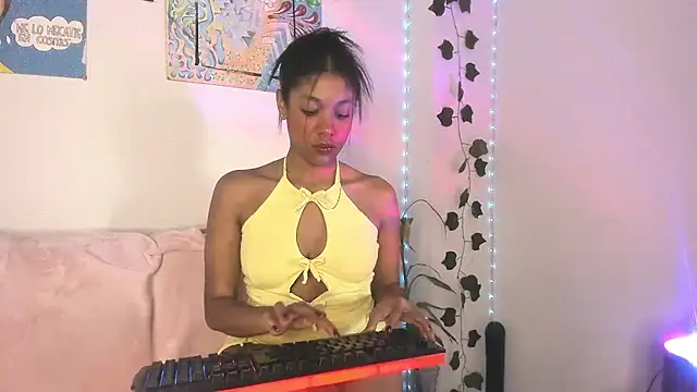 ElectraaJoness online show from May 14, 1:52 pm