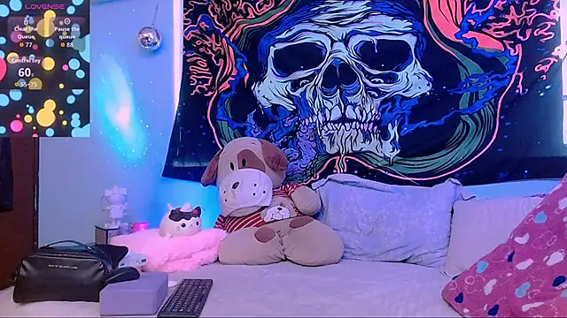 Mattilda 18 online show from September 16, 9:27 pm