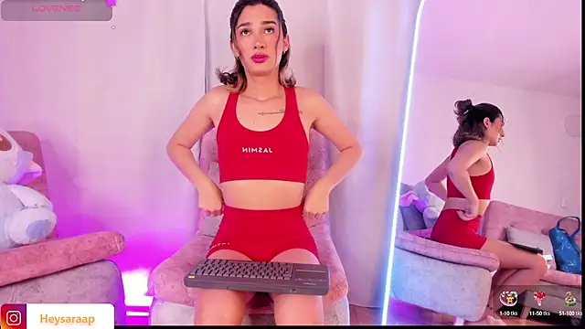 Snapshot of Queensara_ chatting on September 10, 1:21 pm Queensara online show from September 10, 1:21 pm