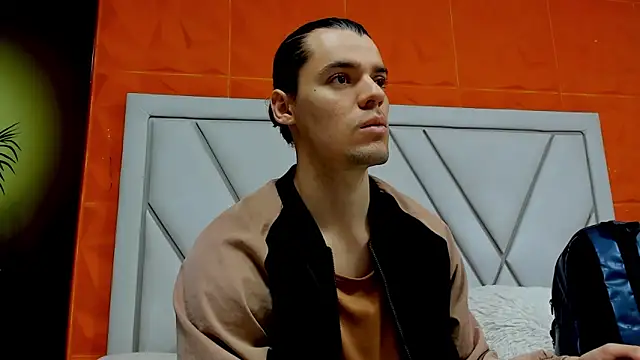 Snapshot of maxi_styles chatting on February 28, 11:21 am maxi styles online show from February 28, 11:21 am