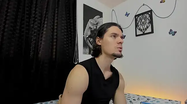 Snapshot of maxi_styles chatting on March 11, 8:53 pm maxi styles online show from March 11, 8:53 pm