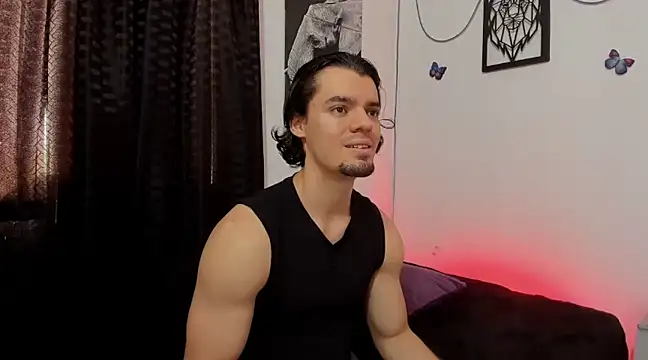 Snapshot of maxi_styles chatting on January 22, 5:38 pm maxi styles online show from January 22, 5:38 pm