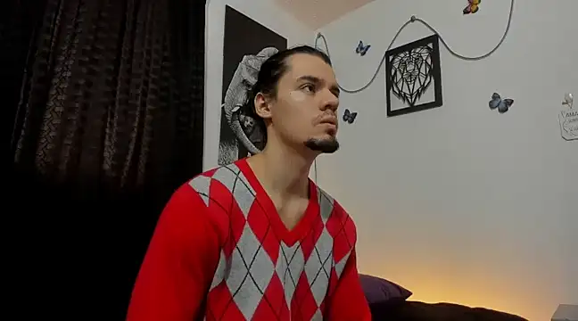 Snapshot of maxi_styles chatting on February 25, 7:38 pm maxi styles online show from February 25, 7:38 pm